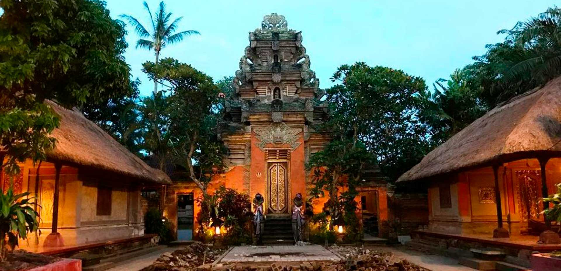 15.00 - Visit Ubud Royal Palace
